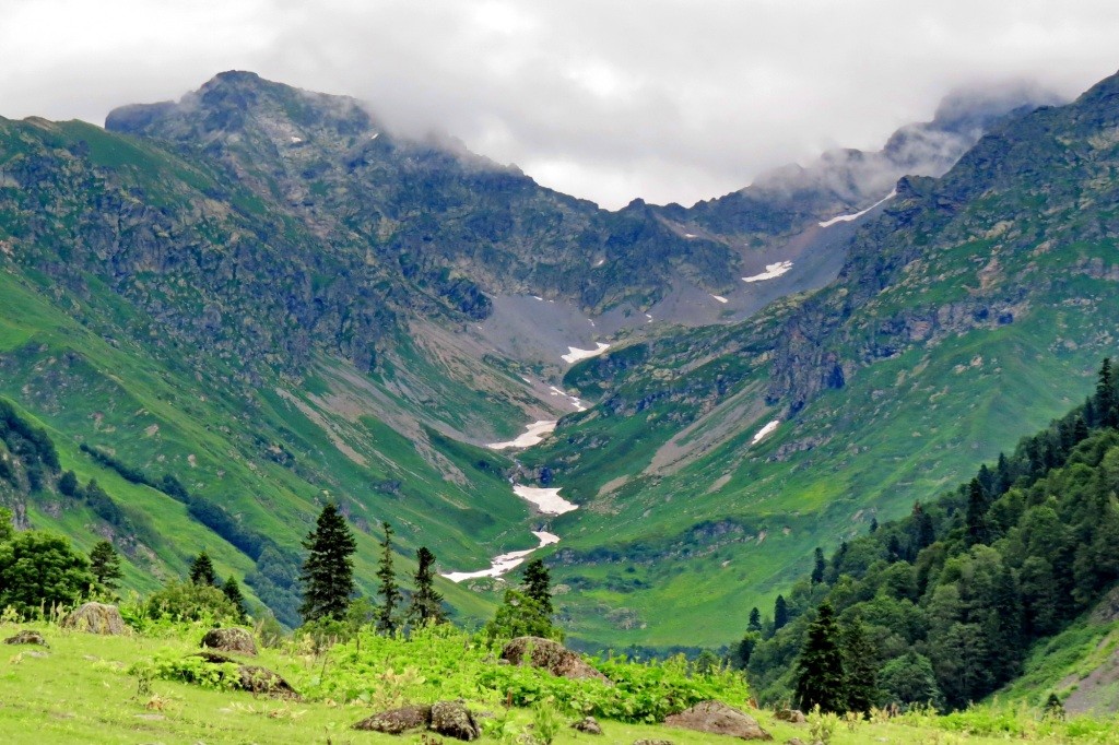 Озеро Мзы, Кавказ, Абхазия, поход, поход в горы, поход к Мзы, горное озеро