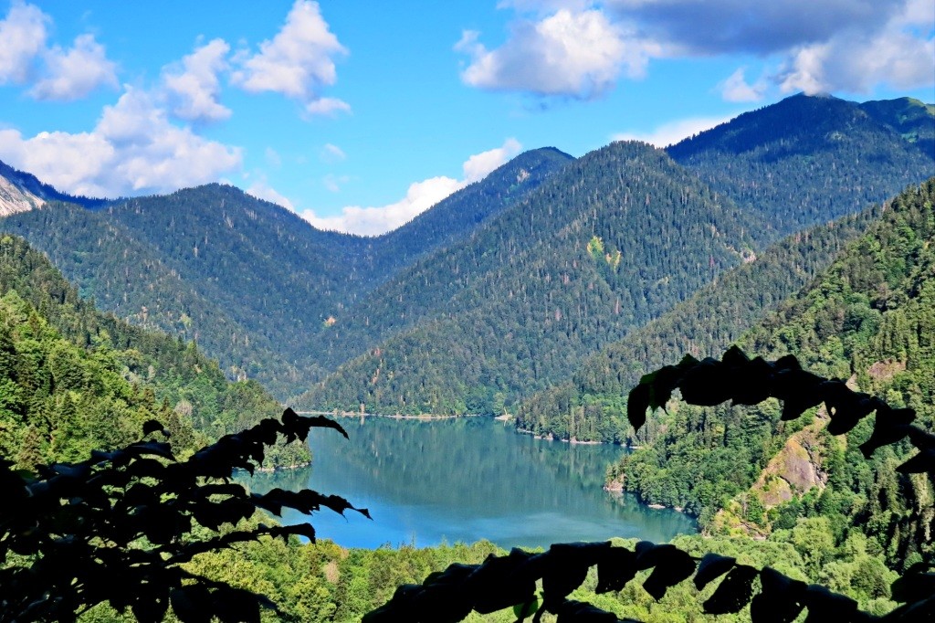 Озеро Рица, Кавказ, Абхазия, поход, поход в горы, Рица, горное озеро